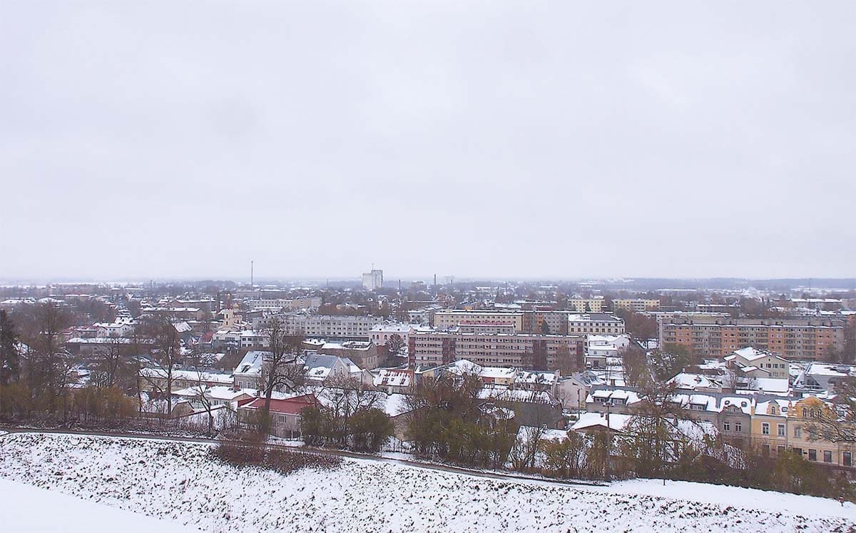 Kaksikymmentä vuotta työtä kovalla maaperällä