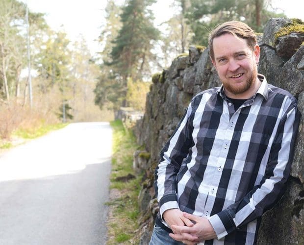 kuvassa Tommi Hakkari