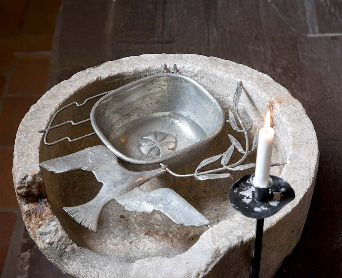 ”Kyllä pastori, haluan syntyä uuteen elämään”